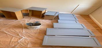 Leo the Best Painter