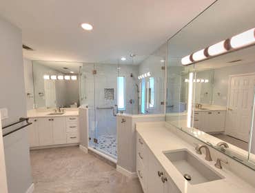 Full master bathroom remodeling
