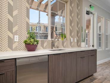 Kitchen wall tile and countertops