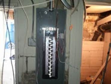 200 amp service upgrade in evanston we removed the entire existing service from the riser to the panel and replaced it. We installed new 200 amp meter,
