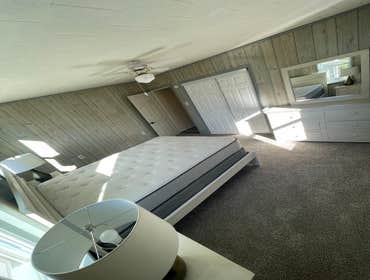 House Renovation From carpet to drywall to vinyl floors to paint.
We offer it all.
Free estimates.