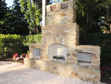 Outdoor fire place