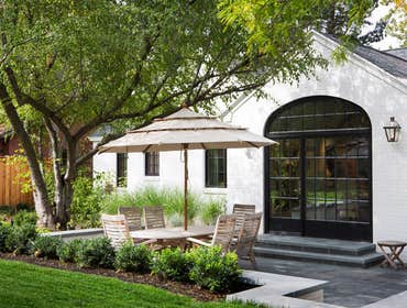 Bradley Residnece This project was a cooperative effort with Loyd Architects, The Homeowner, and United Contractors. Our goal was to create a Flemish 