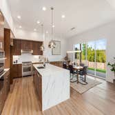 Modern Luxury Kitchen - 2nd Picture