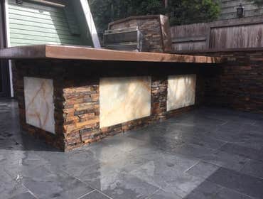 Outdoor Living & Kitchen