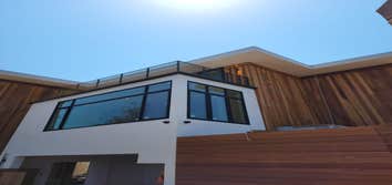 Modern La Construction