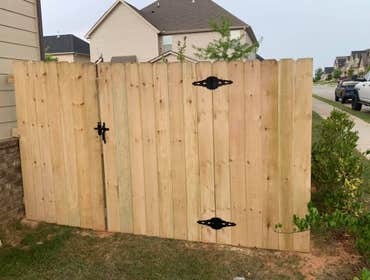 Fence/Gates/Handrails