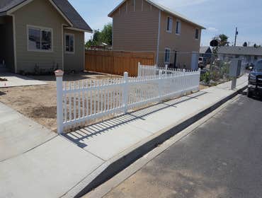 Picket Fencing
