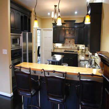 Kitchen Remodel This kitchen and dinning area was updated from 1987 to present. W.A. Jones Construction company removed walls opening up the great room