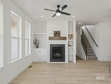 Photos by Thunder Mountain Homes #1