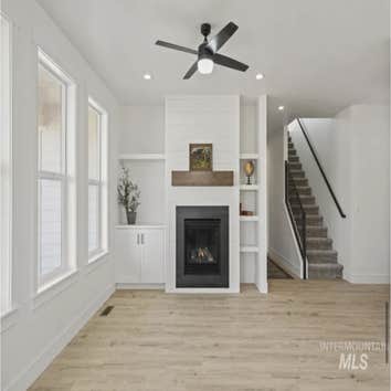 Photos by Thunder Mountain Homes #1