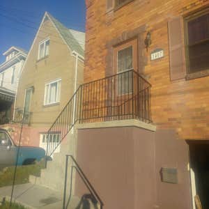 Basic picket railing