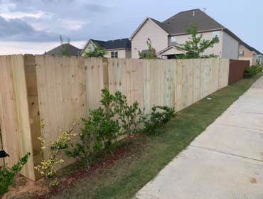 Fence/Gates/Handrails