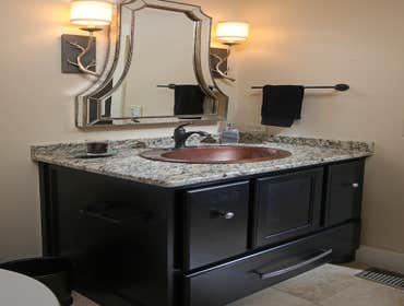 PRIVATE RESIDENCE - JOHN SOAVE CUSTOM BUILDER