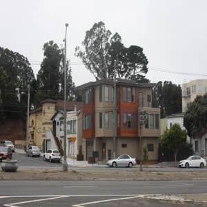 Alemany Blvd Home