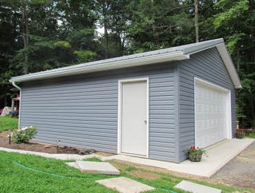 Garages/ Sheds