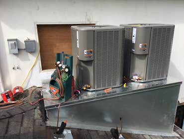 Hollywood Hills Installed two 4 ton 16 SEER Lennox split systems with brand new ducting.