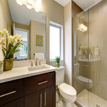 Spacious Bathroom