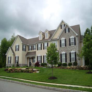 Landscape Lighting - Residential Project Home owner wanted low-voltage lighting leading up to his front entrance.
