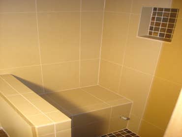 steam shower bench & niche