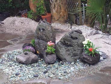 Disappearing waterfeature