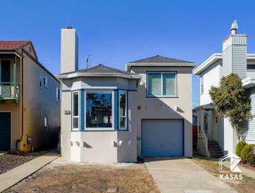 Daly City, CA Time for a new home renovation update!
Interior and exterior remodel plus upper addition and a brand new 402 sqft Jr ADU.