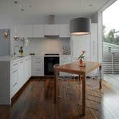 Bernal Tower In a neighborhood of quirky architectural diversity, the Blue Truck Studio re-mastered a decrepit bungalow into a tightly-detailed modern 