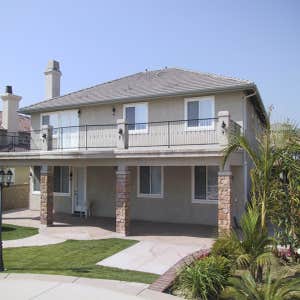 Deck with stone columns