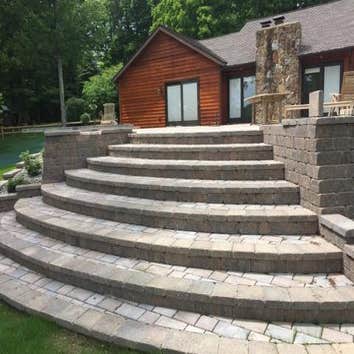 Smith's Lawn and Landscaping,LLC