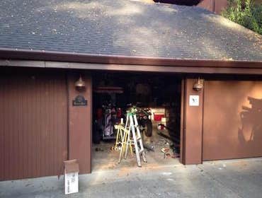 Photo(s) from Garage Tec Contemporary Flush Door/ Matching Paint