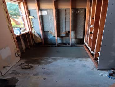 Photos by Fjm Remodeling #1 Above pool 16x16 deck
