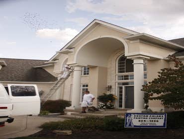 CUSTOM COLORS PAINTING COMPANY