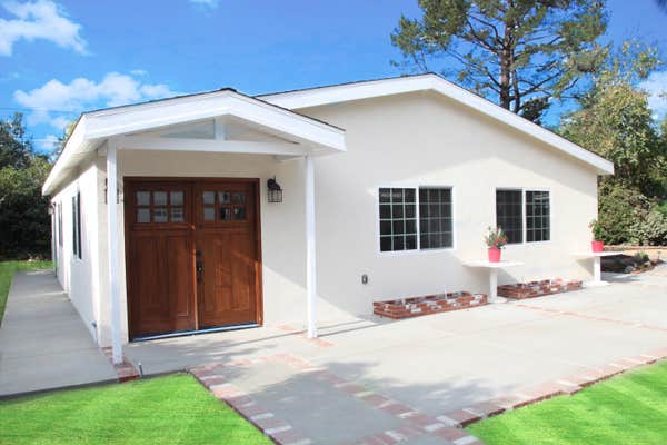 Double wood Entry Door
