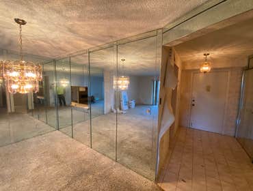 Complete Remodeling Project Dania Beach Complete Remodeling :
- Flooring : porcelain tile 24x48
- Kitchen Remodel
- 2 bathrooms remodel
- Removing w