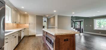 Chicago Kitchen Chicagoland / Northwest suburb based general contractors and builders who specialize in custom homes, renovation, remodeling, additions