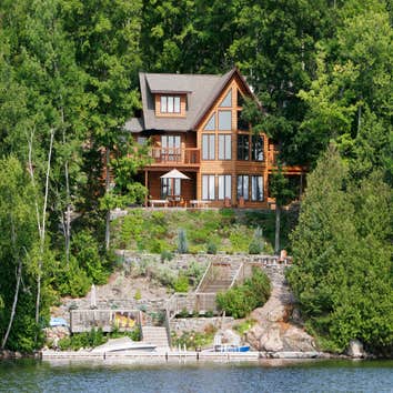 Young's Cedar Log Homes LLC