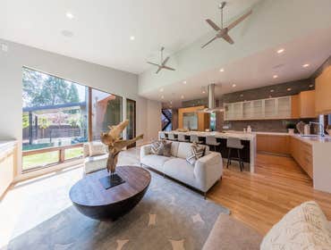 1020 Hermosa House