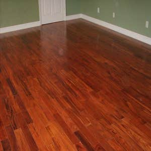 23x25 Bedroom
