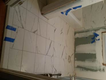 Ceramic Tile Bath And Porcelain Floor