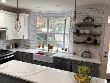 White farm house sink