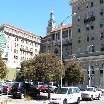 Pinnacle Crow Canyon, Hotel Oakland, La Qinta, Villatoro & M. Construction, Inc. have the one stop for all of yours construction services need, such Ge
