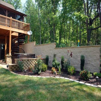 Timber Frame Construction This Timber Frame Home has and Energy Star rating of 68 and received a Silver rating from the NAHB Green Council. It has a f