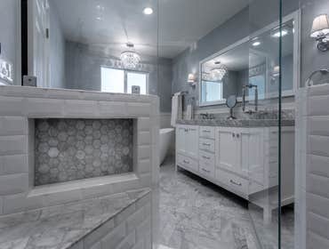 Bardell Dr. Agoura Hills Complete Home Renovation.
Kitchen, bathrooms, room addition, paint, flooring, windows and doors.