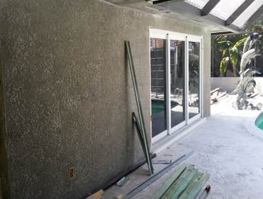 STUCCO