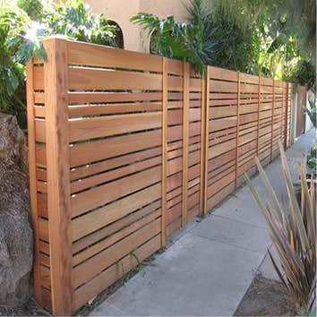 Custom horizontal fencing