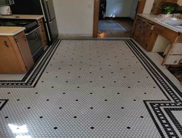 Custom traditional border tile, Minneapolis, MN