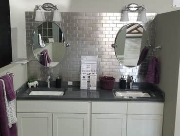 Onyx Collection lavatory