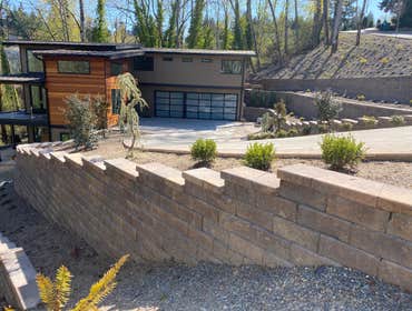 Walls driveway concrete slab