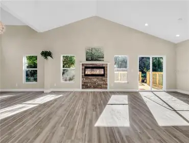 34140 Park Ln Leesburg