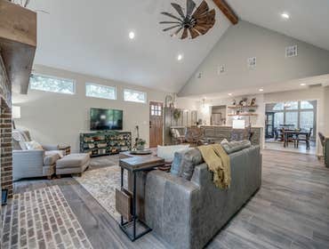 Edmond Craftsman Home Addition